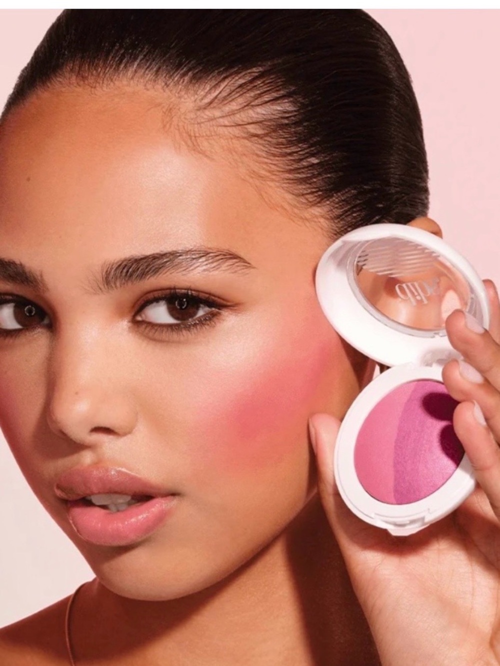 Dibs. The Duet Baked Blush in VIP Pink